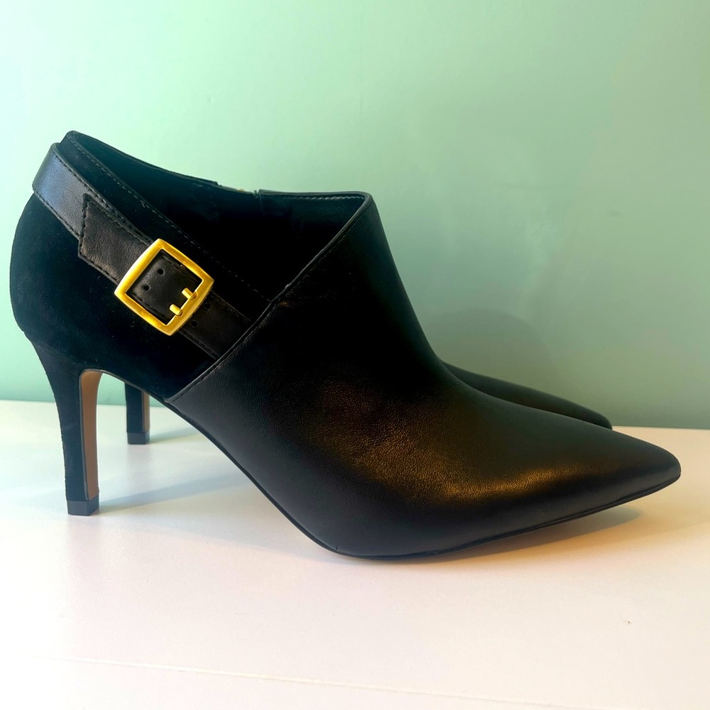 Vince Camuto Kreitha Black High-Heeled Stiletto Ankle Boots Size 8